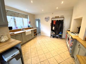 Photo 11- click for photo gallery